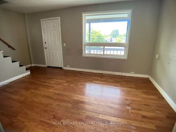 5th image of 236 Mountain St