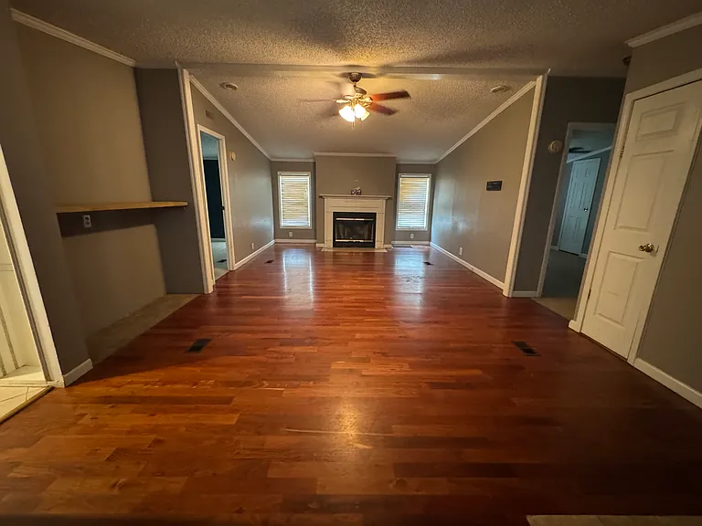 2185 Lewie Rd — Photo 4