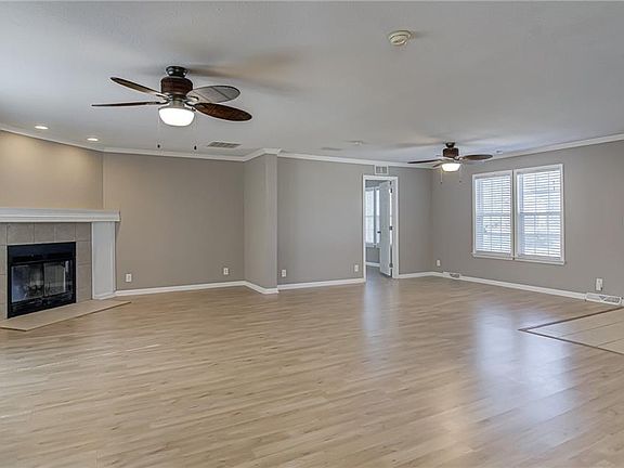 4th image of 4400 Pine Vista Ln