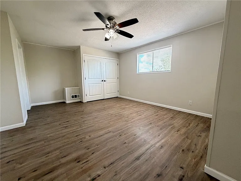11150 Up River Rd — Photo 33