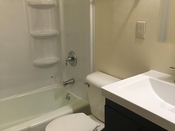 2nd image of 746 Harvard Dr