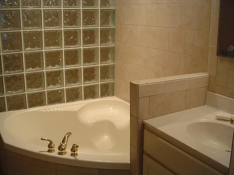 1650 Colonial Dr — Photo 18