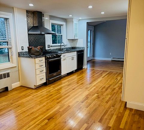 5th image of 83 Lafayette St