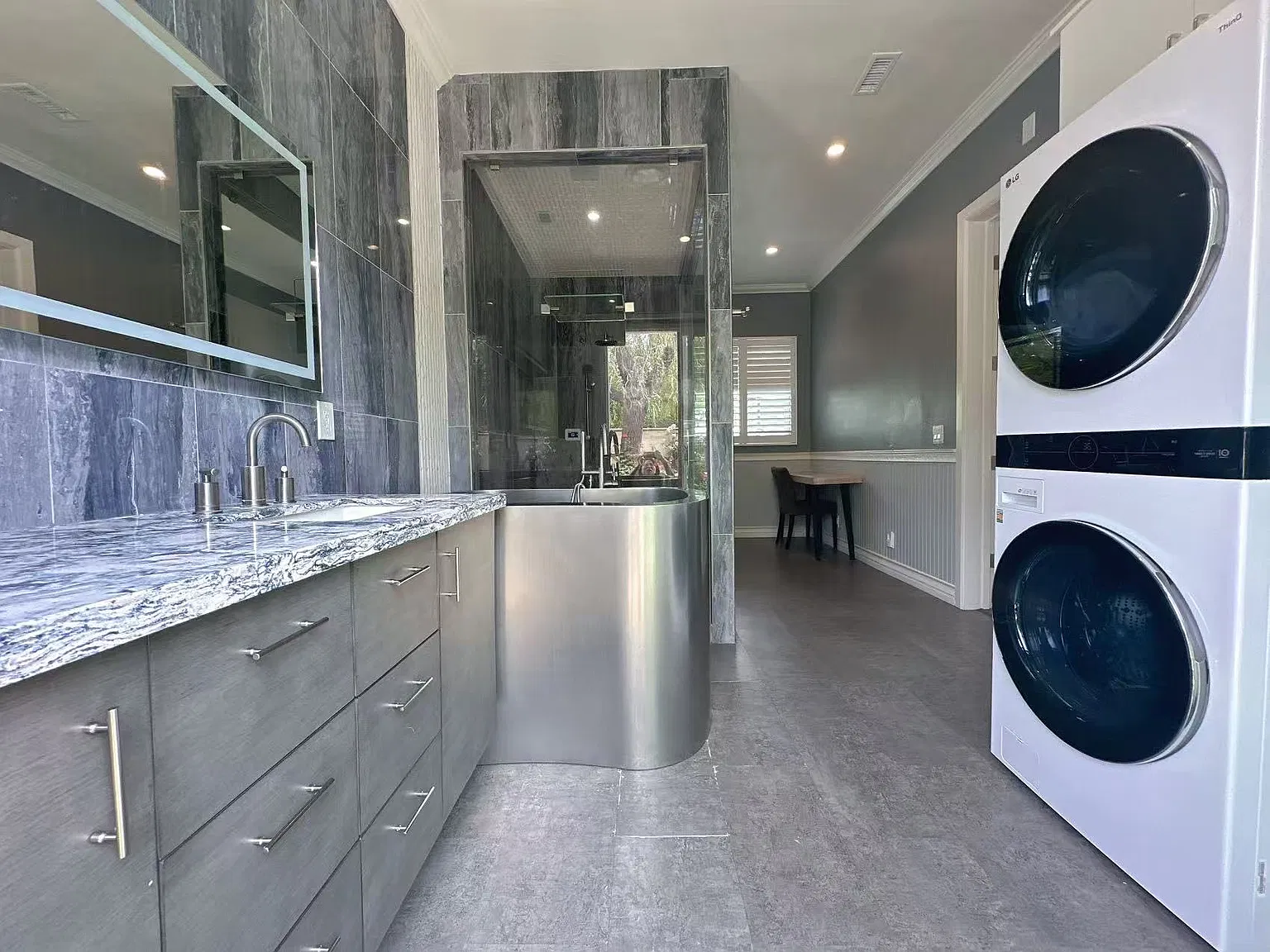 1 bed, 550 sqft, $2,700 — Photo 2