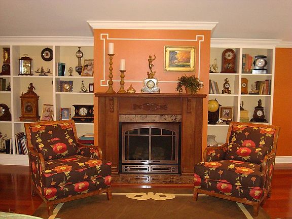 LV room mantle/builtins 