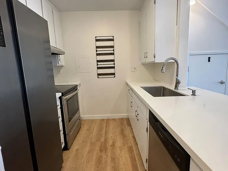 390 E Surfside Dr — Photo 7