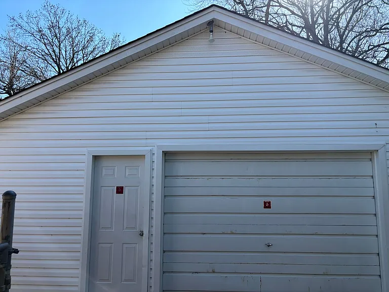 4623 Violet Ave — Photo 11