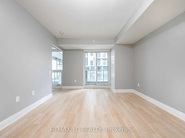 251 Jarvis St #806 — Photo 12