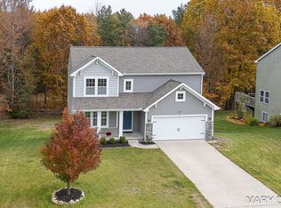 9330 Pier Pl, West Olive, MI 49460