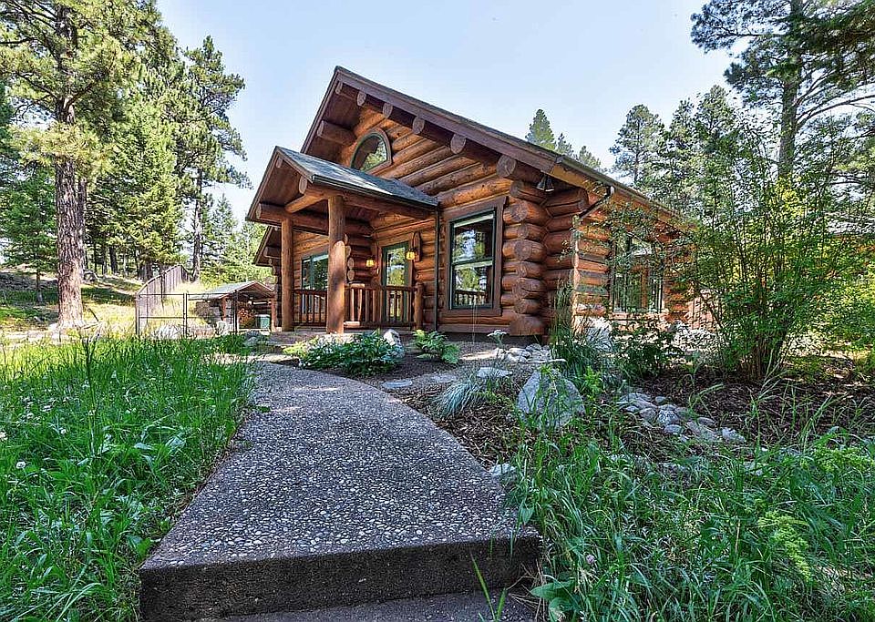 2nd image of 3989 Spring Hill Rd