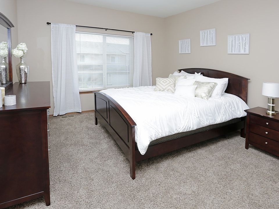 Bedroom: 1 Bed 1 Bath