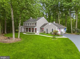 11541 Clara Barton Dr, Fairfax Station, VA 22039