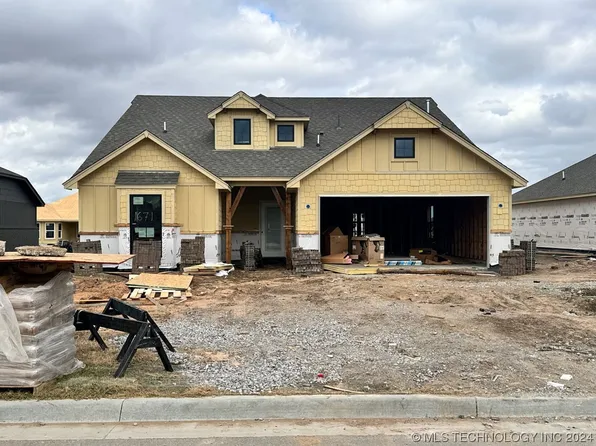 1671 E 138th Pl, Glenpool, OK 74033
