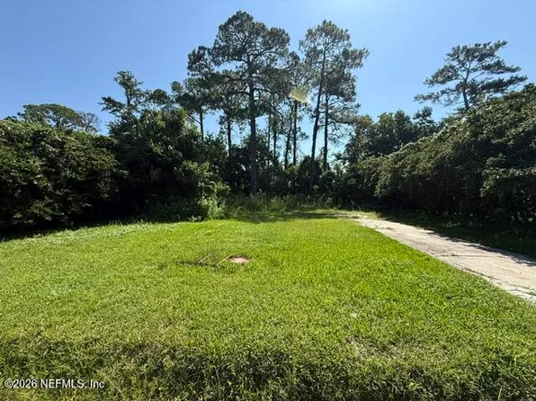 2947 BRACKRIDGE Boulevard E, Jacksonville, FL 32216