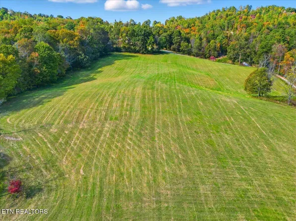 3225 Little Sycamore Rd, Tazewell, TN 37879