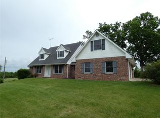 5472 County Road 456, Tebbetts, MO 65080