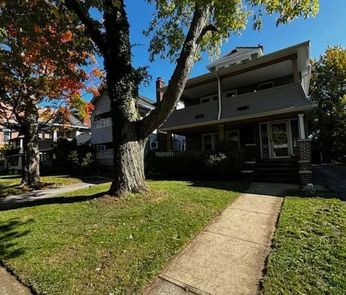 2181 Edgewood Rd #3 — Photo 1