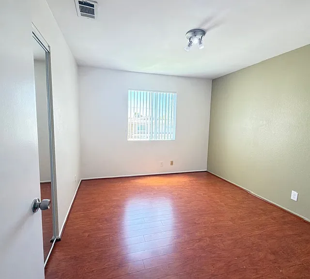 711 E Tujunga Ave #A — Photo 21