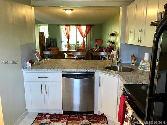 3rd image of 2551 Aragon Blvd APT 409
