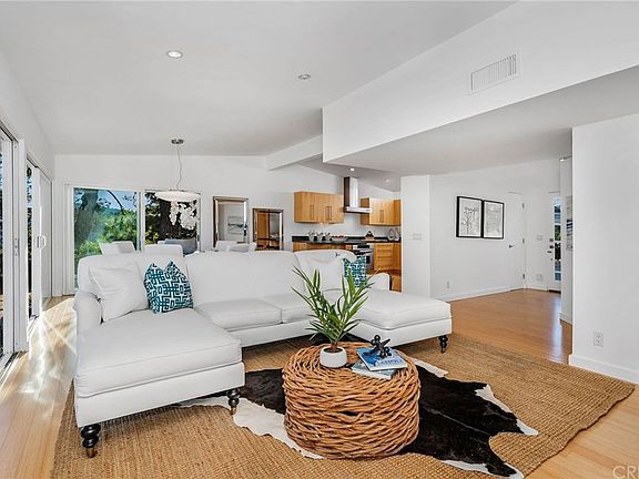 4th image of 3382 Canton Way