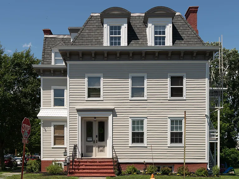 70 Clinton St #GROUND — Photo 1