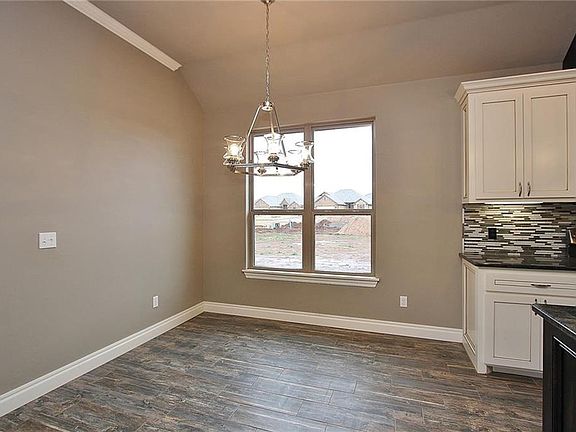 4th image of 1424 Jaxon Ct