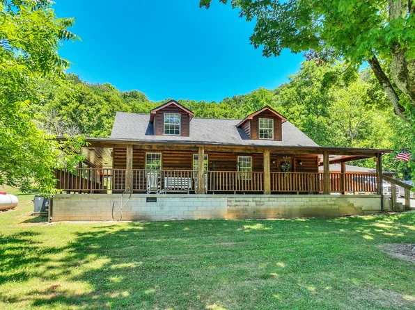 1528 Knob Creek Rd, Celina, TN 38551