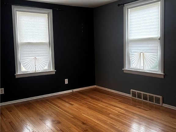 5th image of 225 Seneca Dr