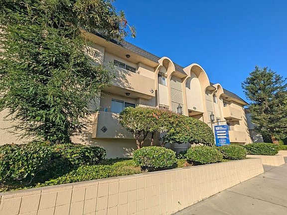 2nd image of 1335 S Carmelina Ave APT 206