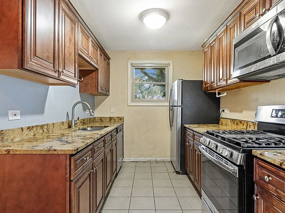 5th image of 11041 S Keeler Ave