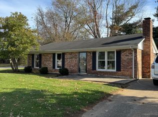 256 Dunroven Rd, Versailles, KY 40383