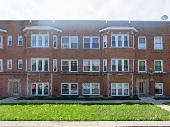 6618 19th St #9, Berwyn, IL 60402