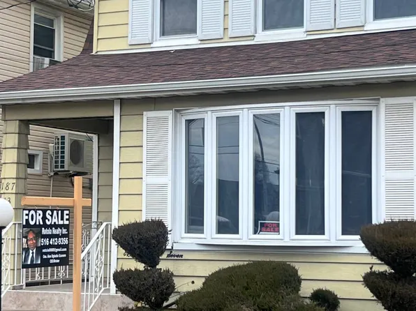 18713 Quencer Rd, Saint Albans, NY 11412