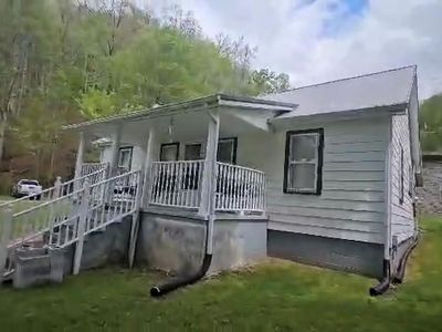 1022 Dry Tripe Rd, Grundy, VA, 24614