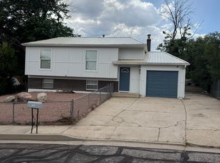 208 Homer Dr, Colorado Springs, CO 80916
