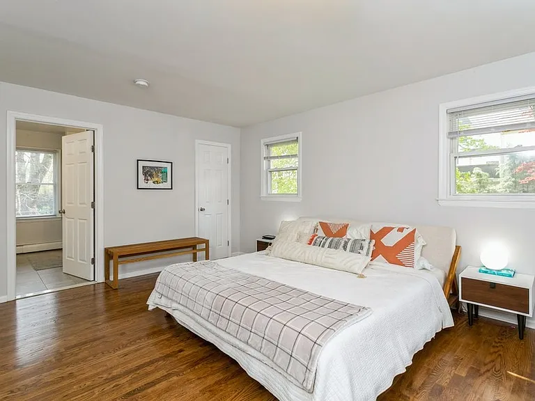 160 Magnolia Ave — Photo 18