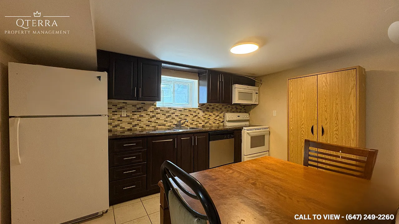 4 bed, 1.5 bath, 1100 sqft, $1,895 — Photo 2