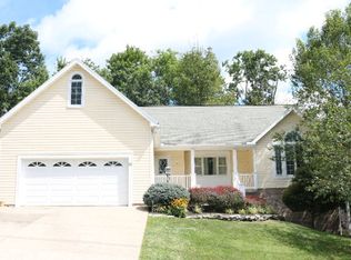 51 Sandlewood Dr, Beckley, WV 25801