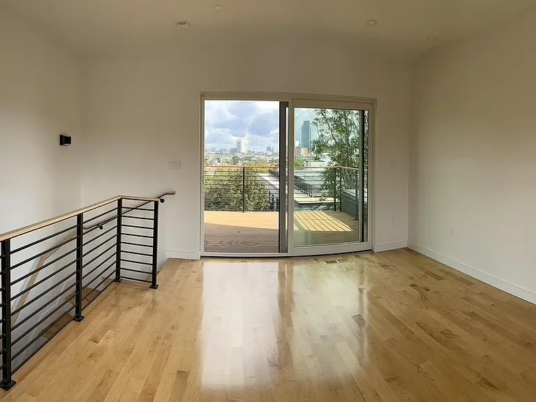 Roof Lounge / Spare Room