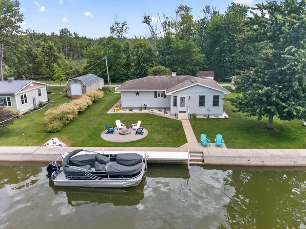 122 E Sunny Acres Dr S, Rome City, IN 46784