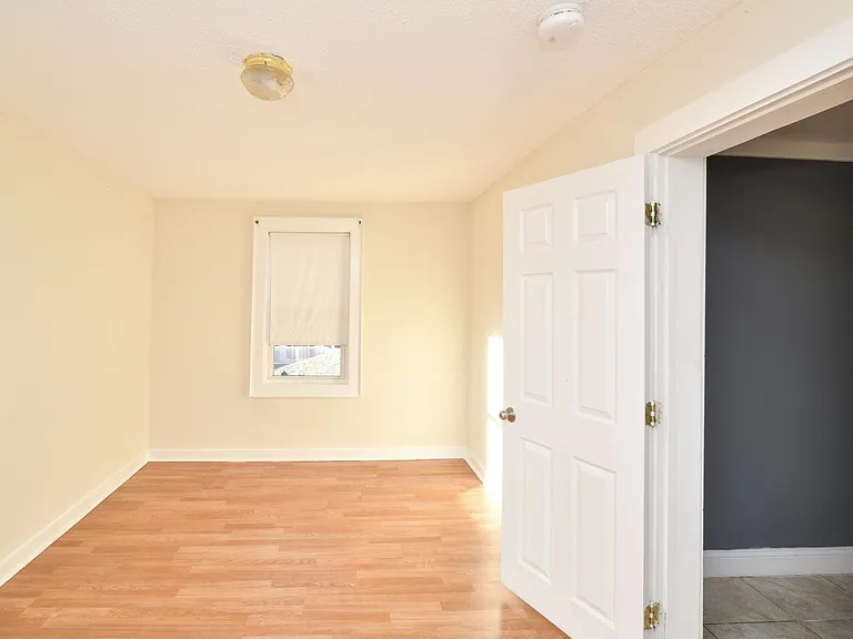 10 Milton St #2 — Photo 11