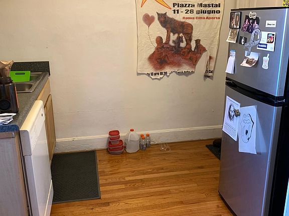 4th image of 2551 Indianola Ave APT 4