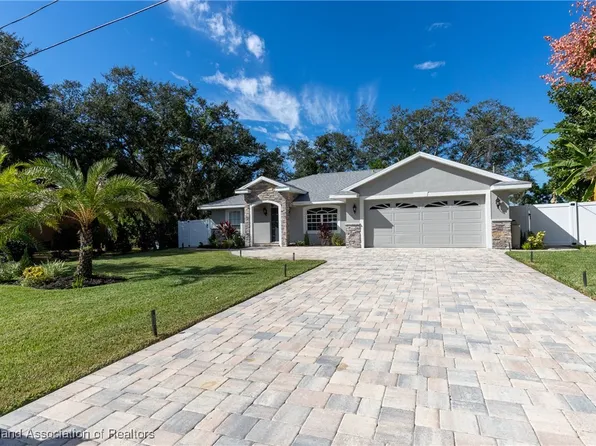1823 N Olivia Dr, Avon Park, FL 33825