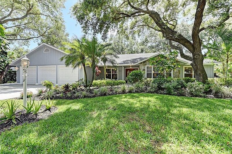 1st image of 6920 Arbor Oaks Ct