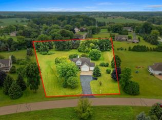 W7003 Hickory Nut Trl, Appleton, WI 54914