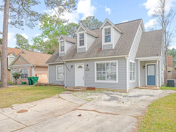 2614 Windsor Ln, Fort Walton Beach, FL 32547