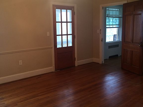 2nd image of 534 Logan St APT 3