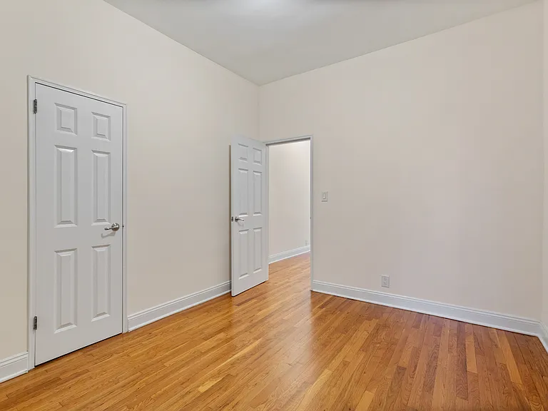 534 E 88th St #3B — Photo 6