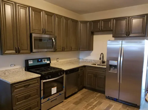 3316 W Hutchinson St APT 3, Chicago, IL 60618