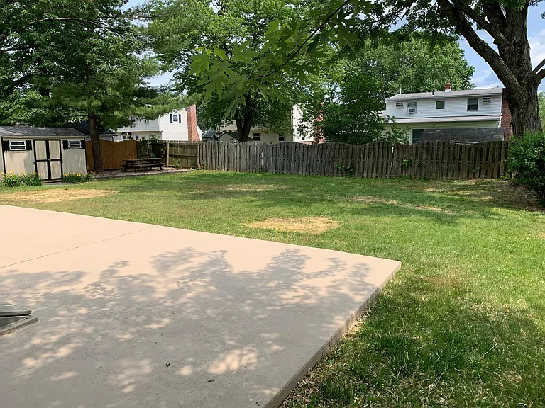 525 Cypress St — Photo 3